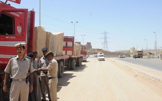   مصر اليوم - حملات مرورية لإعادة الانضباط للشارع الأسواني