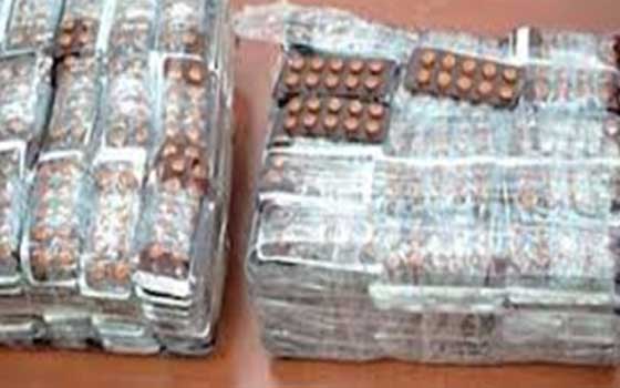   مصر اليوم - توقيف تشكيل عصابي يُتاجر في الأقراص المُخدِّرة في محافظة البحيرة