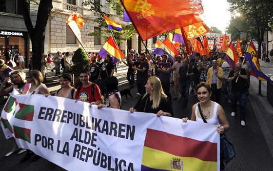   مصر اليوم - تظاهرات في أسبانيا تطالب بعودة الجمهورية