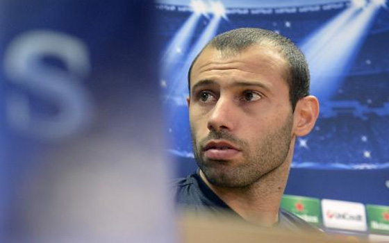   مصر اليوم - ماسكيرأنو يمدد عقده مع برشلونة حتى 2018