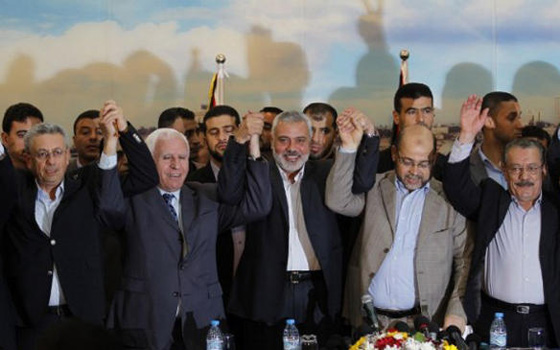   مصر اليوم - وزيرا العمل والمرأة بحكومة التوافق يتسلمان مقر الوزارتين بغزة