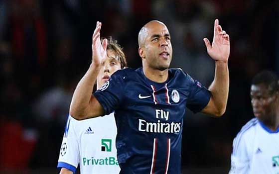 مصر اليوم - ميلان ينجح في التعاقد مع المدافع البرازيلي أليكس