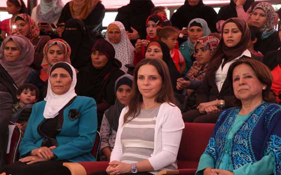   مصر اليوم - الأميرة ايمان ترعى تخريج روضة جمعية سيدات البادية الوسطى