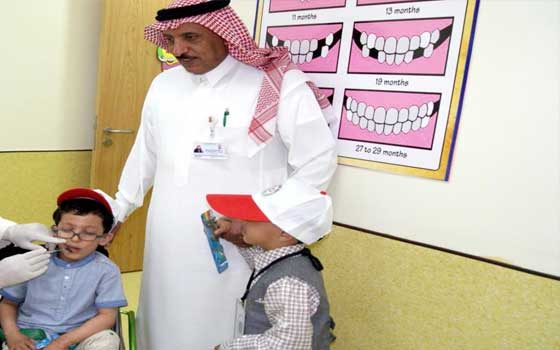   مصر اليوم - فريق طب الأسنان في الباحة السعودية يزور جمعية الأطفال المعوقين