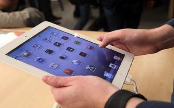   مصر اليوم - الأضواء المنبعثة من الحاسب اللوحي تسبب البدانة