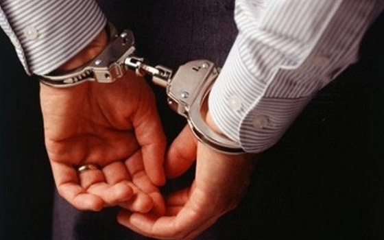 مصر اليوم - القبض على مغربي بتهمة الترويج للمواد المخدرة في الشيخ زايد