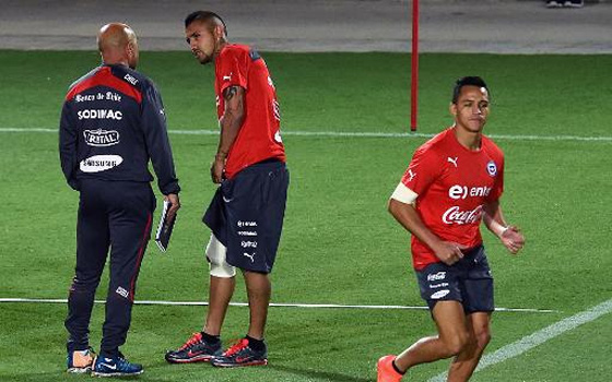   مصر اليوم - مونديال 2014: فيدال قد يغيب عن المباراة الأولى ضد أستراليا