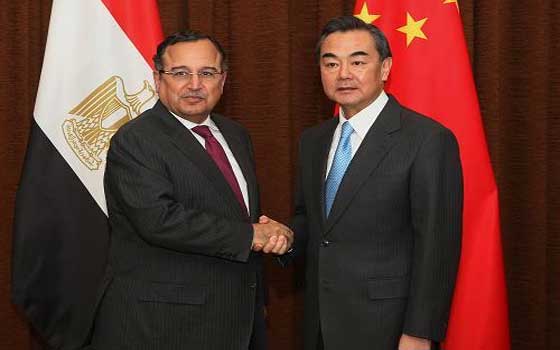  مصر اليوم - فهمي يعرض للوزير الصيني مستجدات القضايا الإقليميَّة لاسيَّما تطورات عمليَّة السلام