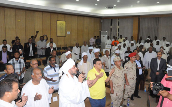   مصر اليوم - جمال يتوقع فشل المصالحة بين قبيلتي الدوابودية والهلايل