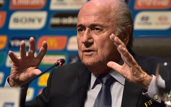   مصر اليوم - مونديال 2022: بلاتر يراوغ في مواجهة الطلب بإعادة التصويت