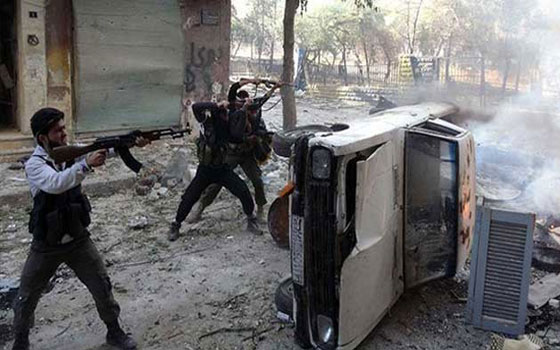   مصر اليوم - اشتباكات عنيفة بين القوَّات الحكوميَّة والحر في درعا ودمشق