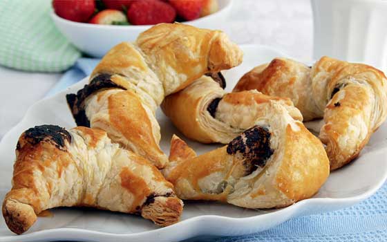   مصر اليوم - كرواسون الشوكولاته بالبندق