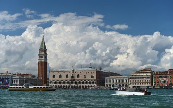   مصر اليوم - فضيحة جديدة سياسية مالية تطال إيطاليا