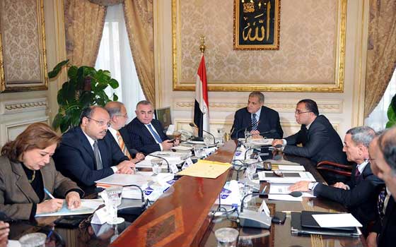   مصر اليوم - إقرار قانوني مباشرة الحقوق السياسيّة ومجلس النواب المصري