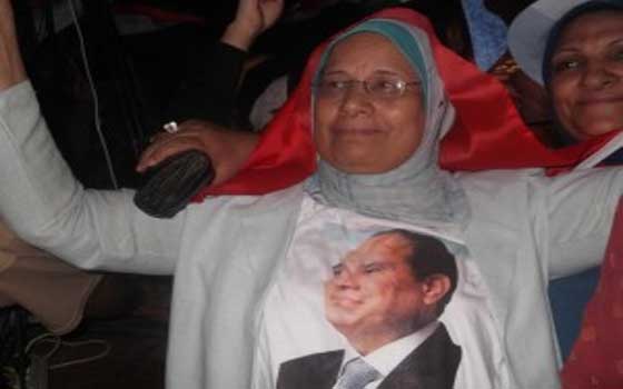   مصر اليوم - المرأة السوهاجية تتصدر المشهد في احتفالات الأحزاب بفوز السيسي