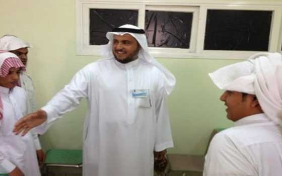   مصر اليوم - مدير تعليم نجران السعودية يكرم المتفوقين في مدرسة الشيخ محمد الثانوية