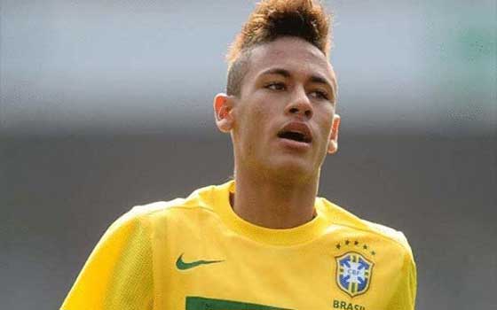 مصر اليوم - النجم البرازيلي نيمار يطالب جماهير بلاده بالصبر على اللاعبين