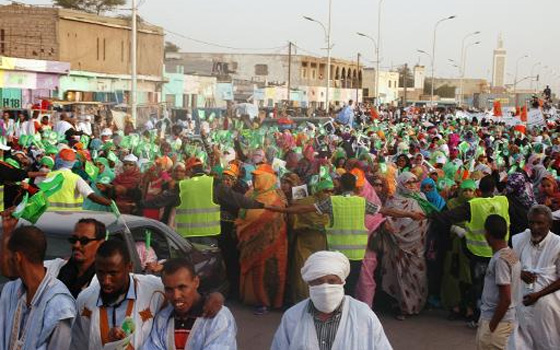 مصر اليوم - الأف المعارضين الموريتانيين يتظاهرون ضد الانتخابات الرئاسية