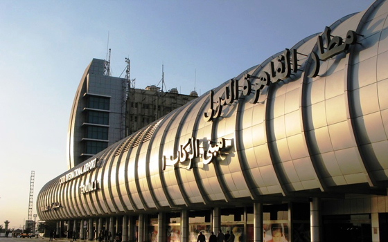 مصر اليوم - تحصيل 25 دولار من كل راكب يغادر ميناء القاهرة الجوي