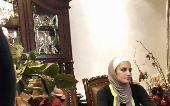   مصر اليوم - المؤلفة الموسيقية الأردنية  سيما سريّة تنقل سامعيها بعزفها إلى آفاق رحبة