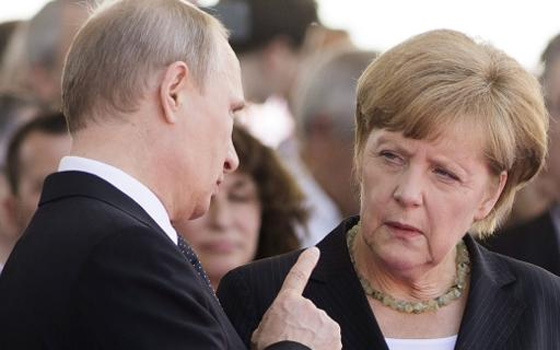   مصر اليوم - بوتين مرتاح لإتصالاته في النورماندي ويرى إيجابيات في لقاء الرئيس الأوكراني