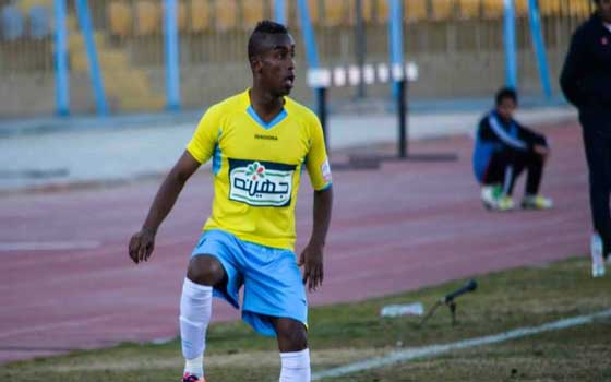 مصر اليوم - تعثر مفاوضات نادي الزمالك مع مدافع الإسماعيلي صالح موسى