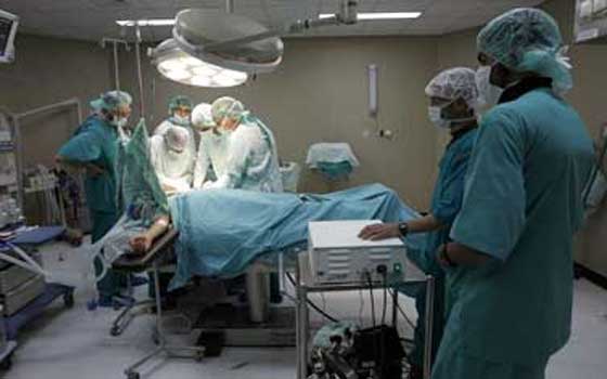   مصر اليوم - الطب الشرعي يقرر فتح مقبرة الزوج واستخراج جثته لتشريحها لمعرفة سبب الوفاة