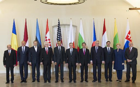   مصر اليوم - أوباما يلتقي الرئيس الأوكراني المنتخب في وارسو