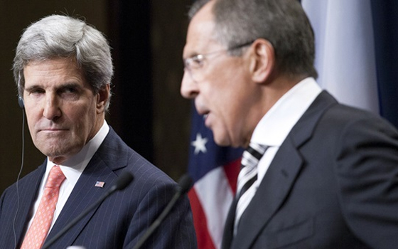   مصر اليوم - لافروف وكيري يستعرضان التطورات الأوكرانية وسورية في باريس الخميس