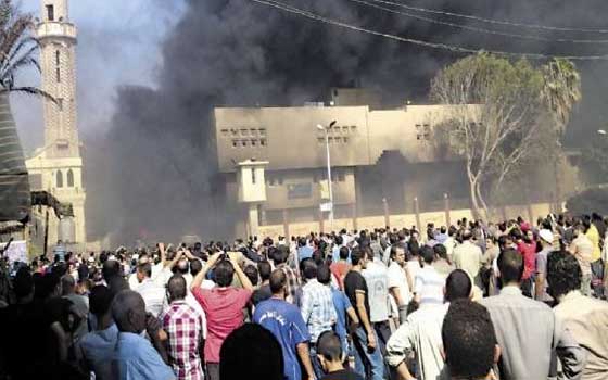   مصر اليوم - محاكمة 23 متهمًا بقتل اللواء نبيل فراج في أحداث كرداسة الأربعاء