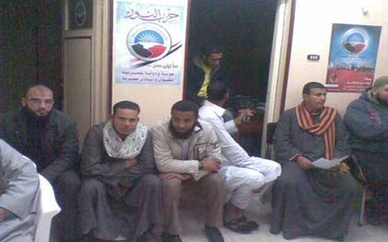   مصر اليوم - أمانة النُّور في سوهاج تجتمع لبحث استعدادات الانتخابات البرلمانيَّة