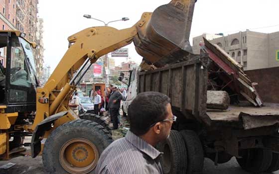 مصر اليوم - مرافق المنصورة تزيل كافيهات طريق الجامعة ومنطقة الاستاد