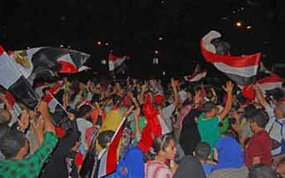   مصر اليوم - توقيّف 6 أشخاص بتهمة التحرش بالفتيّات خلال احتفال التحرير