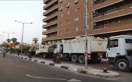   مصر اليوم - الأجهزة الأمنيَّة تُحبط تهريب 180 طن بضائع مُهرّبة في بورسعيد