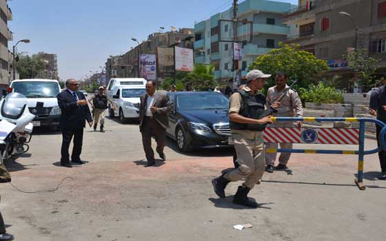 مصر اليوم - الأمن يعيد فتح الشَّوارع والطُّرق المغلقة في بني سويف