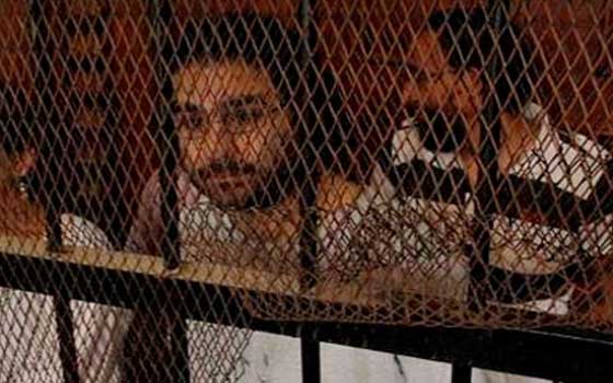 مصر اليوم - جنايات القاهرة تقضي بحبس علاء عبدالفتاح غيابيًا بالسجن 15 عامًا