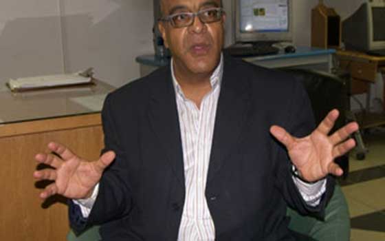 مصر اليوم - عنتر هلال ضيف شوية فن على إذاعة الشرق الأوسط