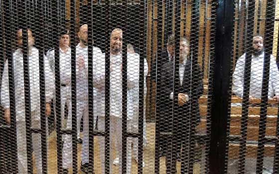 مصر اليوم - بدء جلسة سماع شهود الإثبات في محاكمة المعزول وقيادات الإخوان