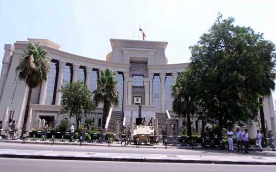 مصر اليوم - تشديدات أمنيّة موسعة في محيط المحكمة الدستورية وإغلاق طريق الكورنيش