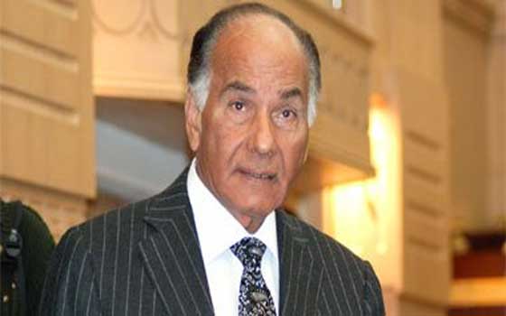   مصر اليوم - خميس يرسل مواد غذائيَّة إلى أهالي قُرى سوهاج