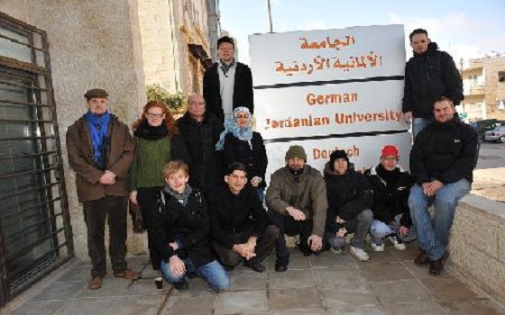   مصر اليوم - طلبة الجامعة الألمانية الأردنية يطلقون مبادرة لغتي هوتي 