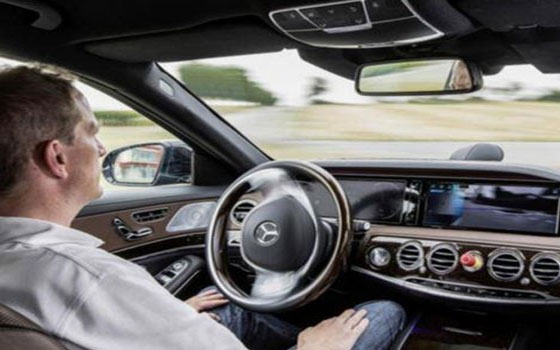   مصر اليوم - السيارات ذاتية القيادة تحسن البنى التحتية في المدن وتحد من التكدس المروري