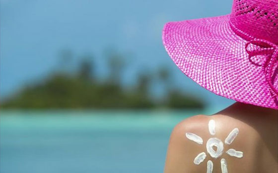 مصر اليوم - كيف تقين نفسك من أشعة الشمس أثناء الصيف؟