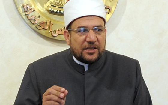   مصر اليوم - جمعة يفتح تحقيقًا مع جميع موظفي شؤون القرآن لانتشار الفساد