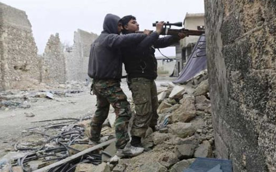   مصر اليوم - الكتائب الإسلامية تقتل 20 عنصراً حكوميَّاً بتفجير نفق في سوق الزهراوي في حلب