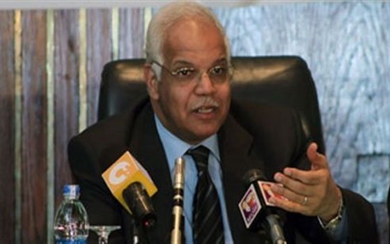   مصر اليوم - معدات جديدة للنظافة وأبراج للإنارة في محافظة القاهرة