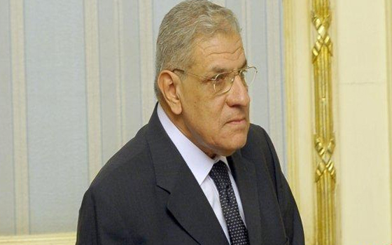   مصر اليوم - إبراهيم محلب يقدم التهنئة للإذاعة المصرية لمرور 80 عامًا على إنشائها