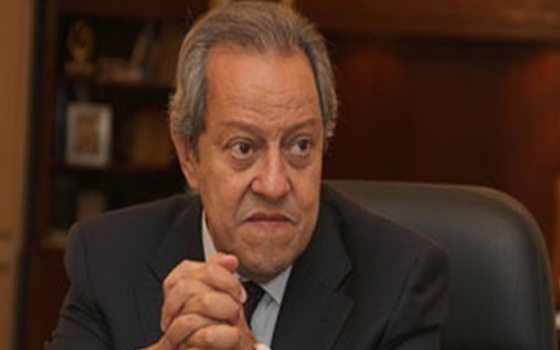   مصر اليوم - عبد النور يُؤكد أن خسائر البورصة منطقيّة ولا تراجع عن تطبيّق الضريّبة