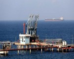   مصر اليوم - استئناف تصدير النفط الليبي الخام من ميناء الحريقة في طبرق شرقا