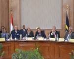   مصر اليوم - محافظ الإسماعيليَّة يشهد اجتماع مجلس جامعة قناة السويس